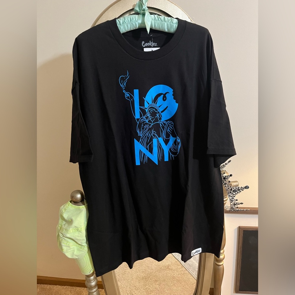 Men’s Black Tee with Blue NY Cookies Graphic